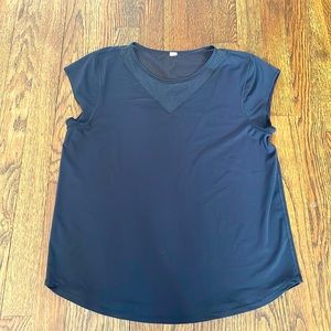 Lululemon shirt size 4 black